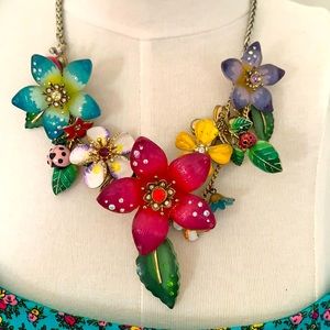 Betsey Johnson floral statement necklace